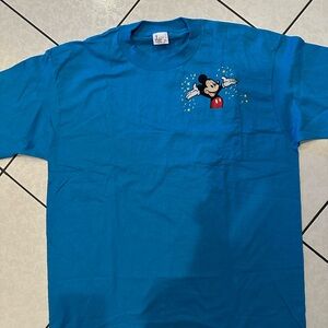NWOT Mickey pocket t-shirt